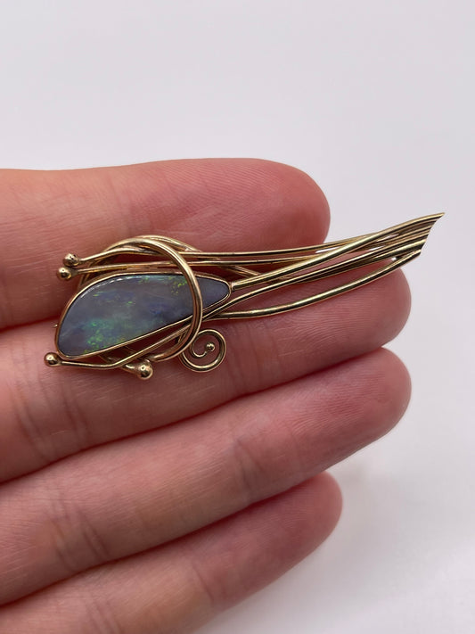 9ct gold black opal brooch