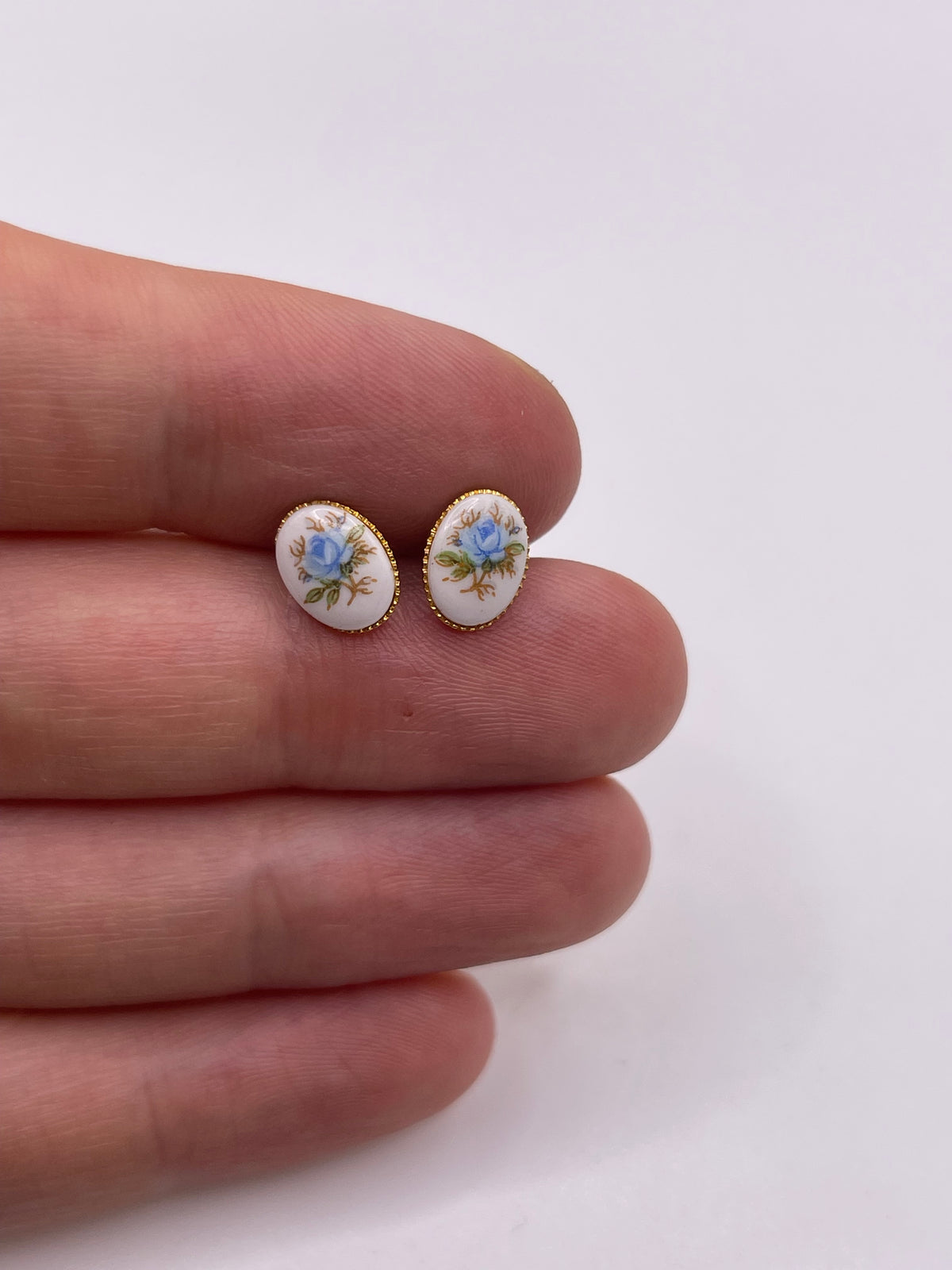 9ct gold Limoges earrings