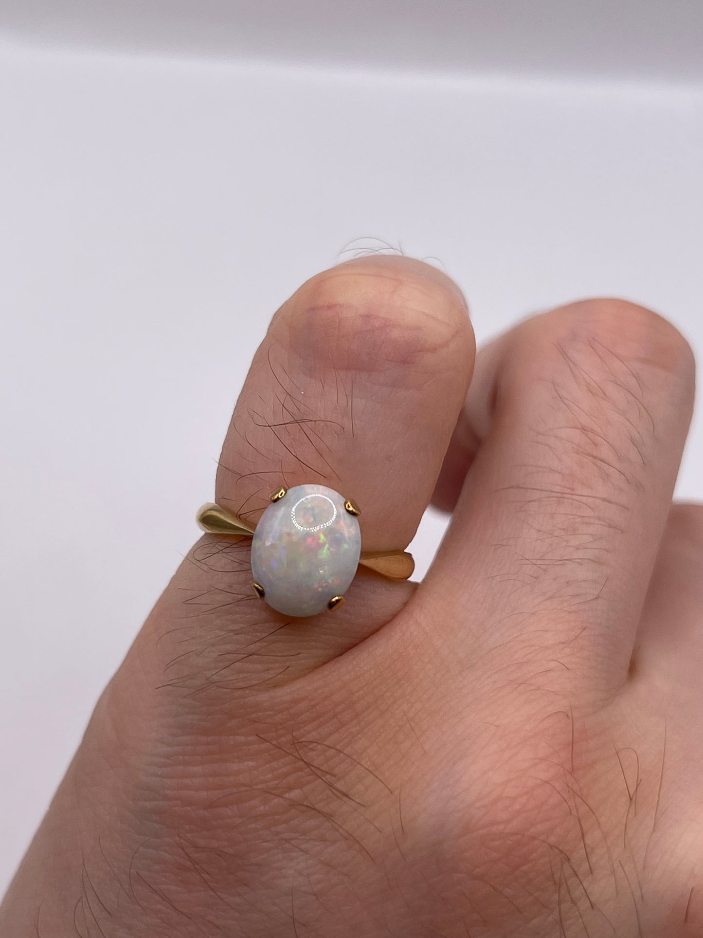 9ct gold opal ring