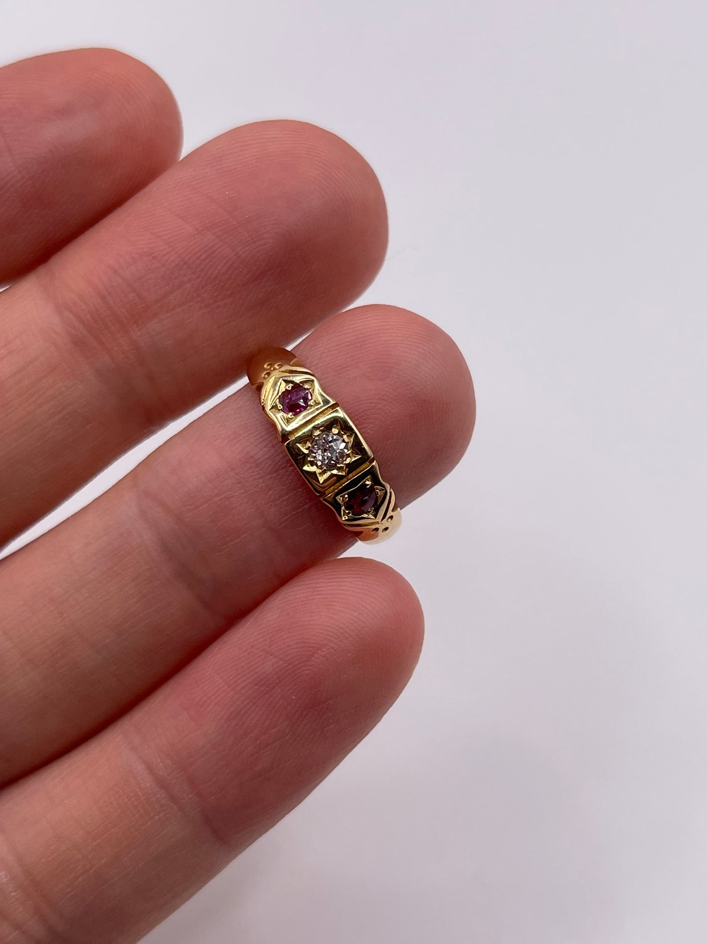 Antique 18ct gold ruby and diamond gypsy ring