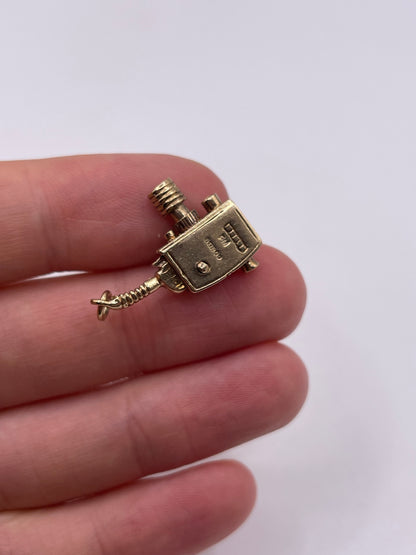 9ct gold camera charm