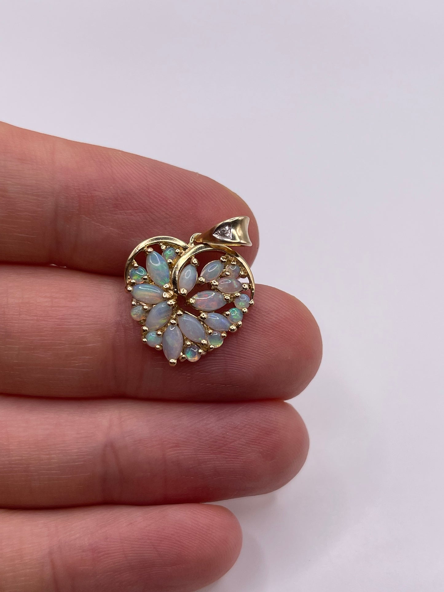9ct gold opal and diamond pendant