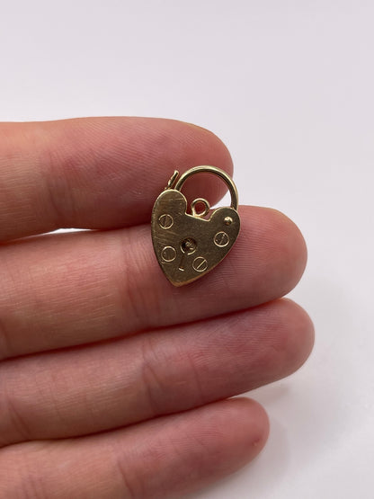 9ct gold padlock 5