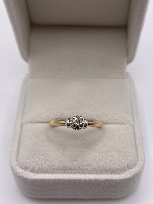 9ct gold diamond ring