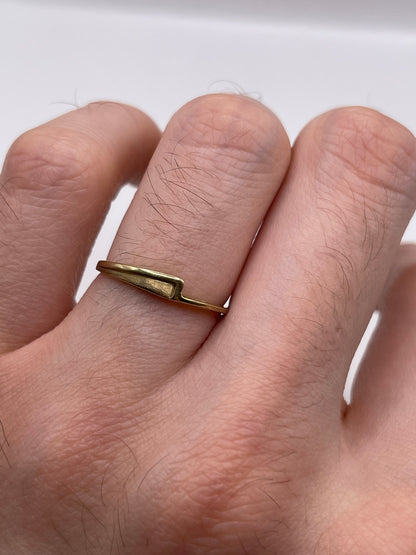 9ct gold ring
