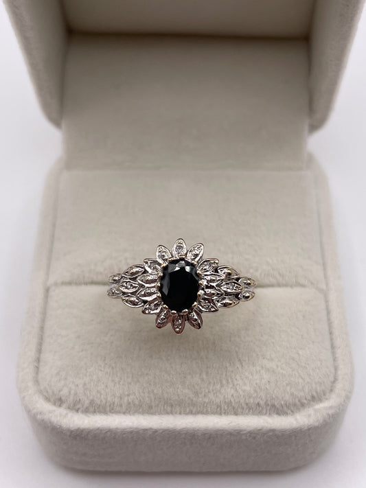 9ct gold sapphire and diamond ring
