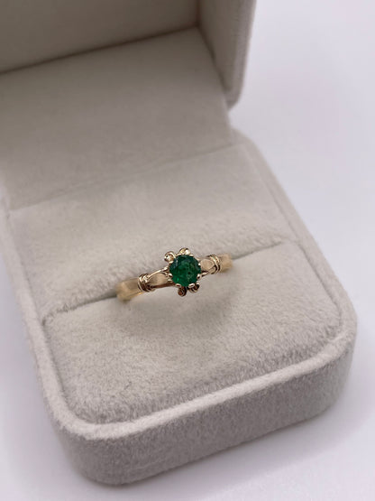 9ct gold emerald ring