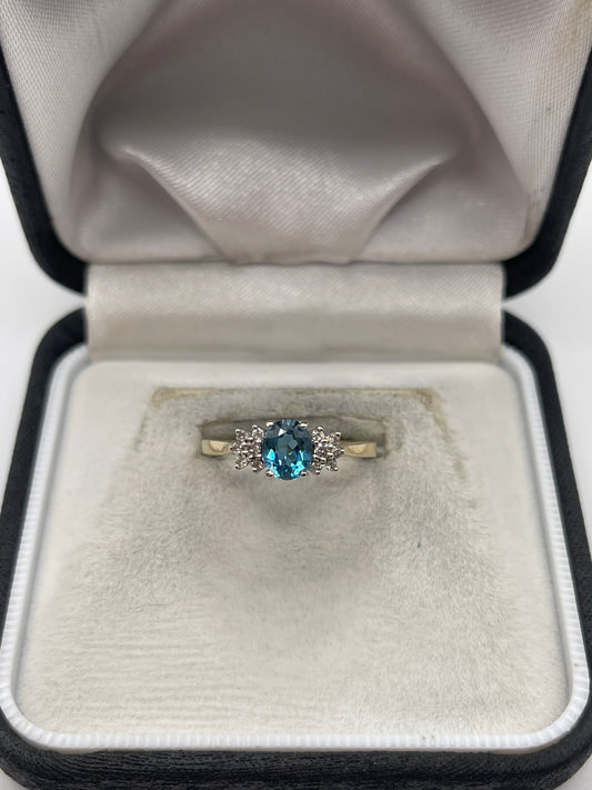 9ct gold topaz and diamond ring