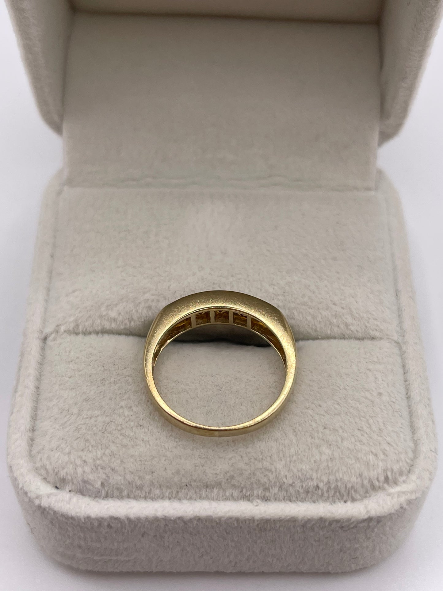 9ct gold citrine ring