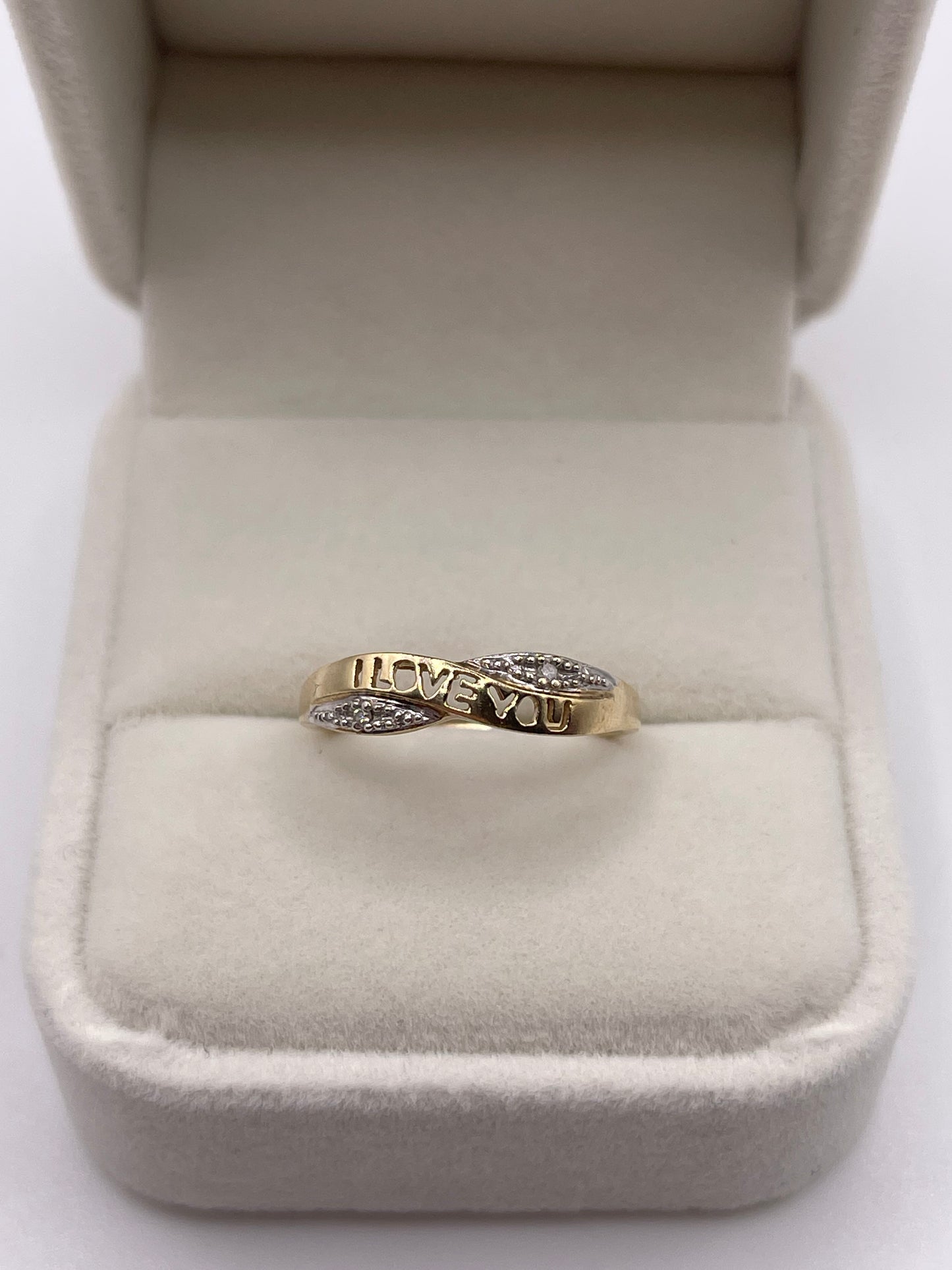 9ct gold diamond I love you ring