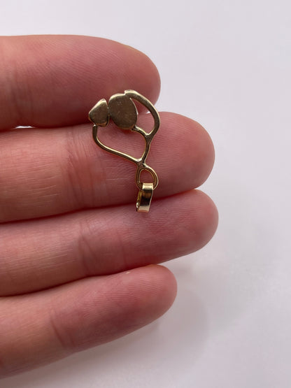 9ct gold opal pendant