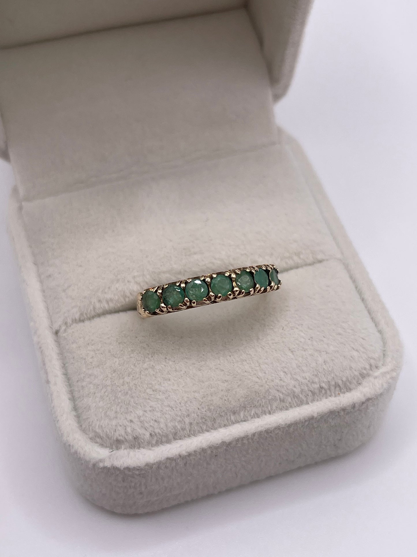 9ct gold emerald ring