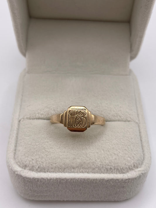 9ct gold initial signet ring