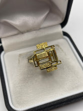 Load image into Gallery viewer, 18ct gold abstract ring
