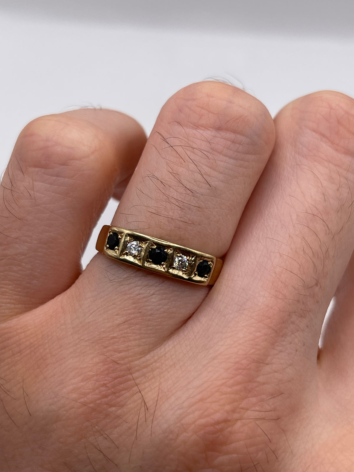 9ct gold sapphire and cz ring