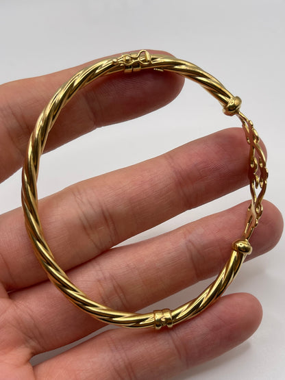 9ct gold bangle