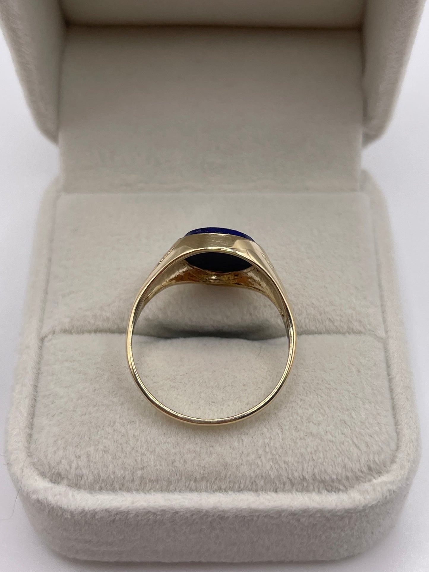 9ct gold lapis lazuli signet ring