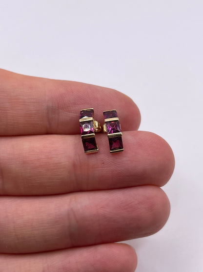 9ct gold garnet earrings