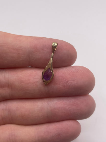 9ct gold amethyst and diamond pendant