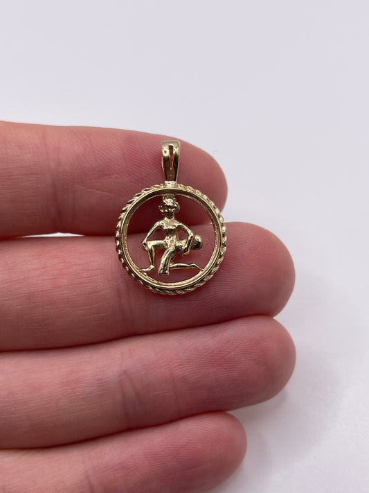 9ct gold Virgo pendant