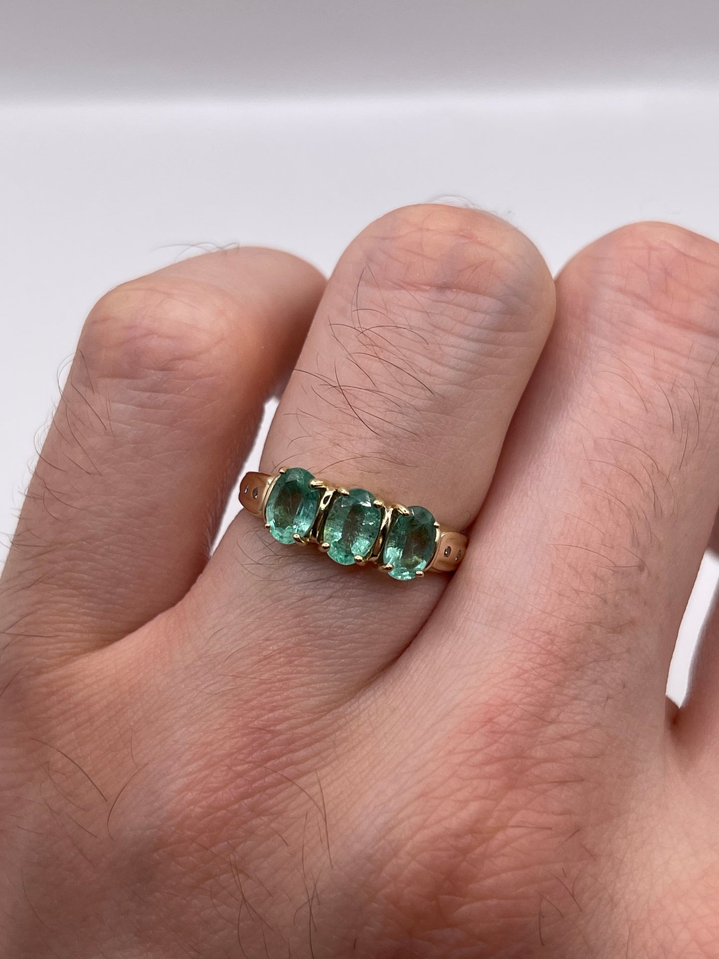 9ct gold emerald and diamond ring