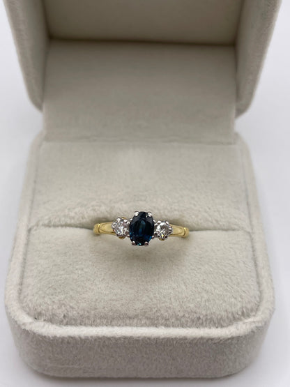 18ct gold sapphire and diamond ring