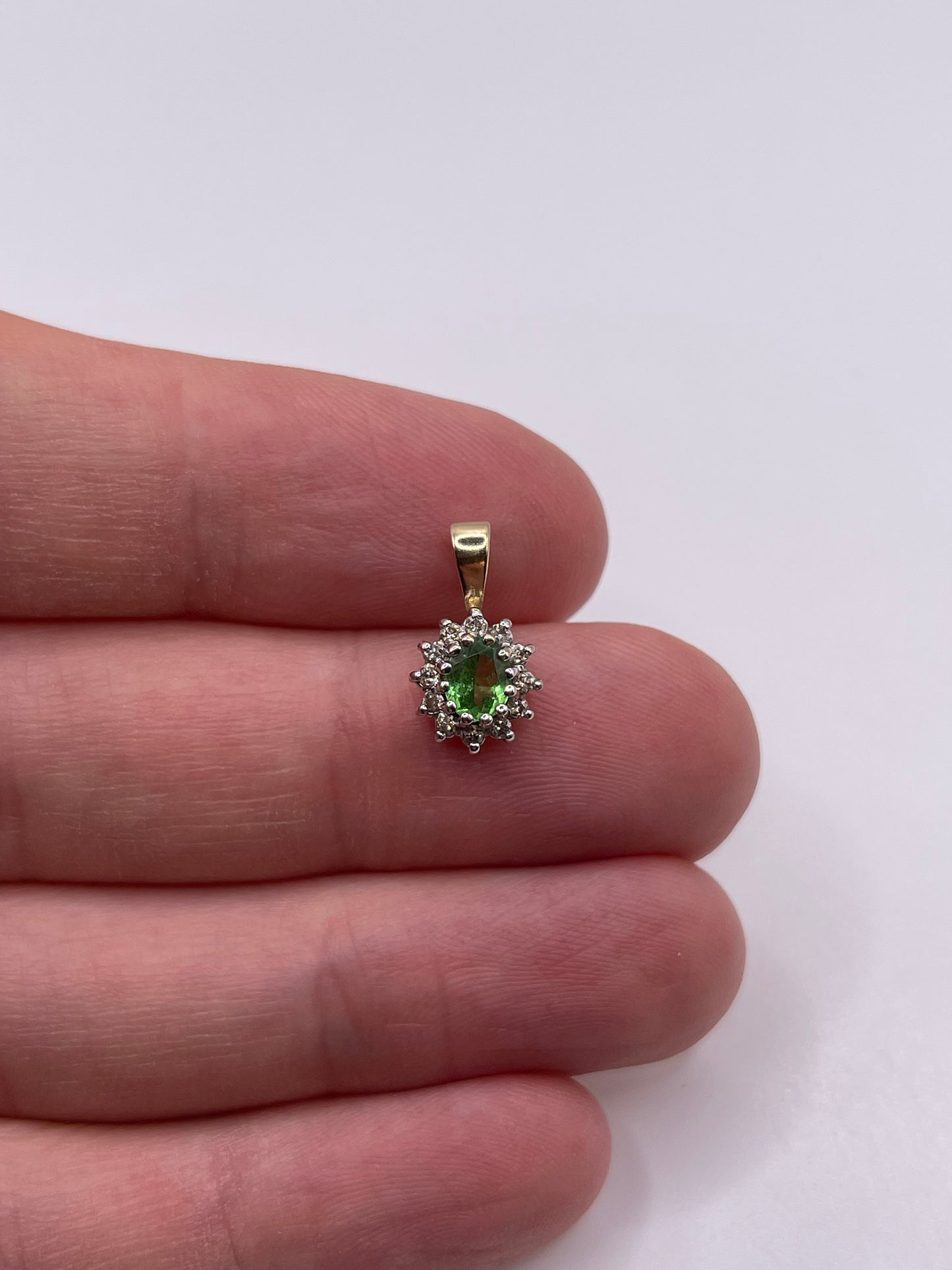 9ct gold tsavorite garnet and diamond pendant