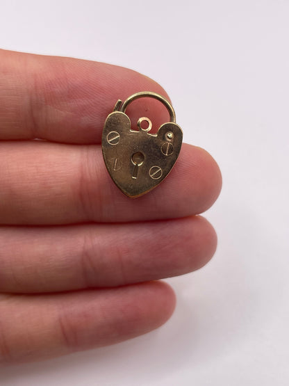 9ct gold padlock 2