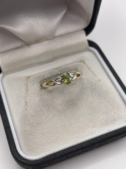 9ct gold quartz and diamond ring