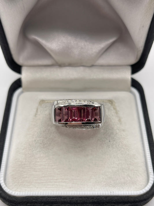 14ct white gold tourmaline and diamond ring