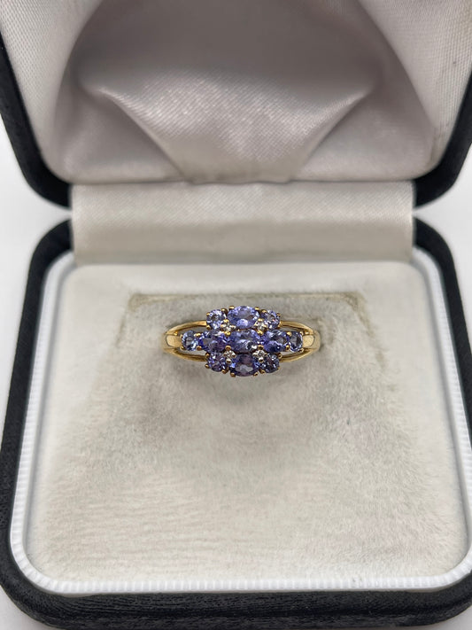 9ct gold tanzanite and diamond ring