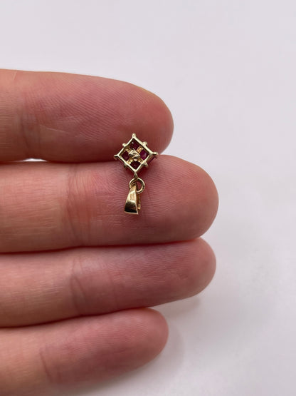 9ct gold ruby pendant
