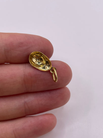 9ct gold enamel cap charm