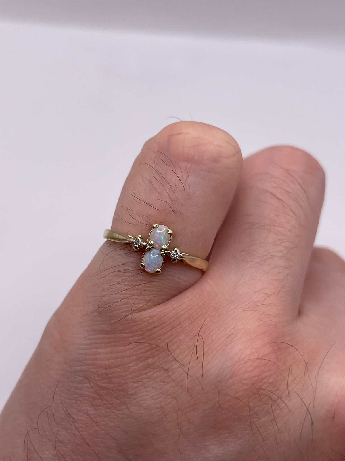 9ct gold opal and diamond ring