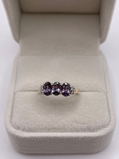 9ct gold quartz and zircon ring