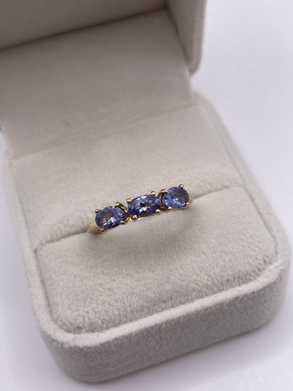 9ct gold tanzanite ring