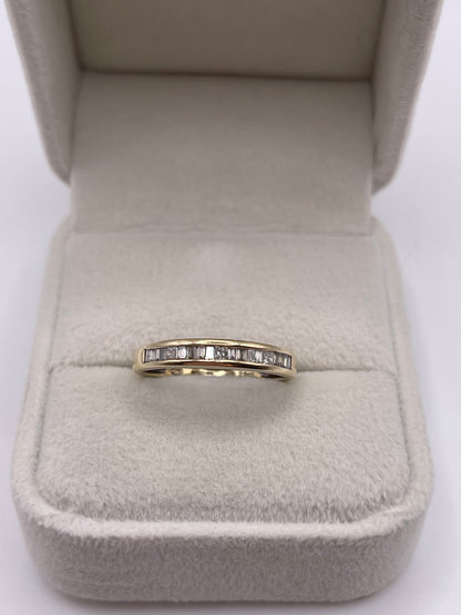 9ct gokd diamond ring