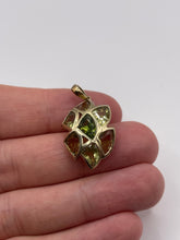 Load image into Gallery viewer, 9ct gold peridot cluster pendant
