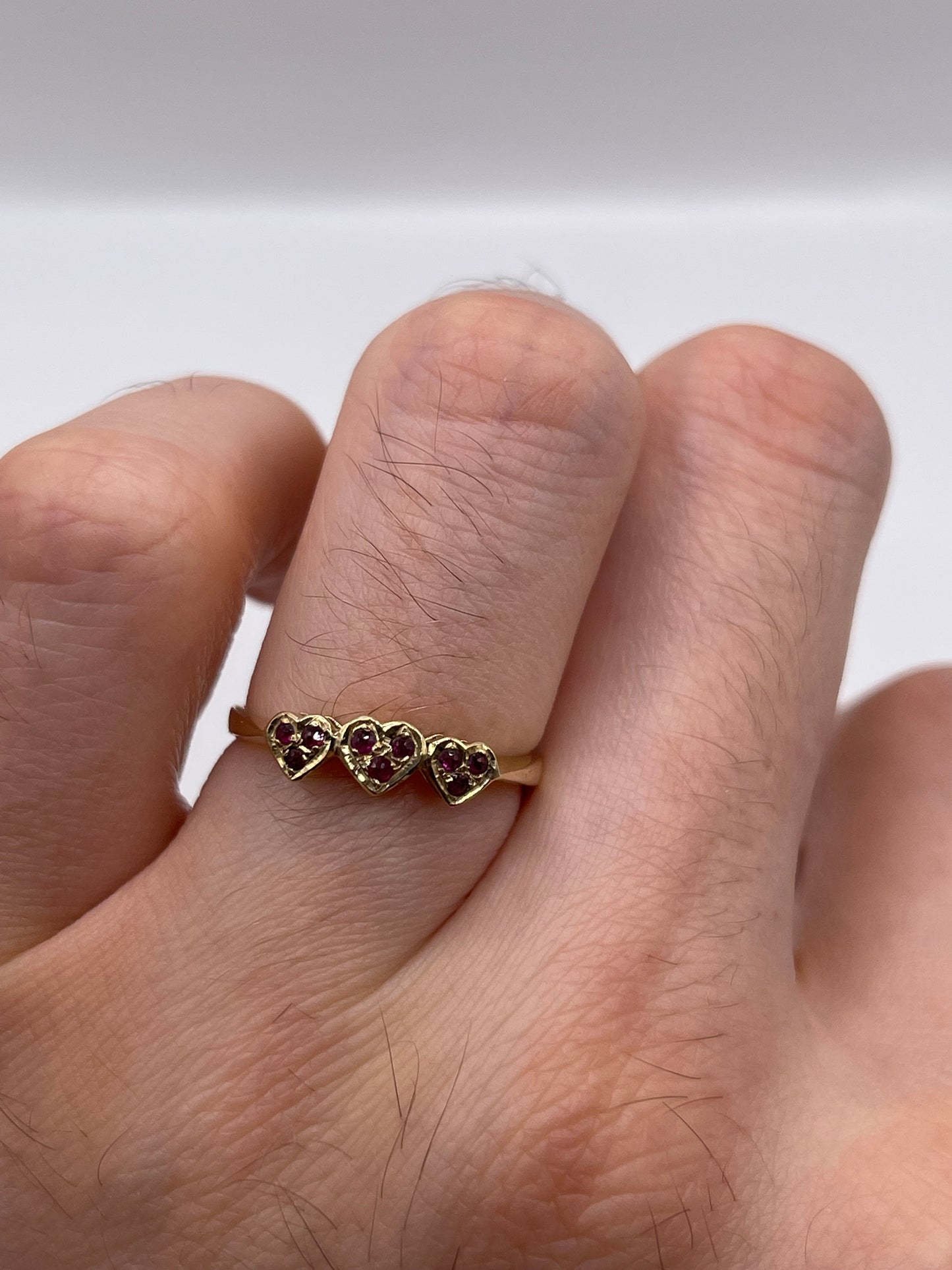 9ct gold ruby heart ring