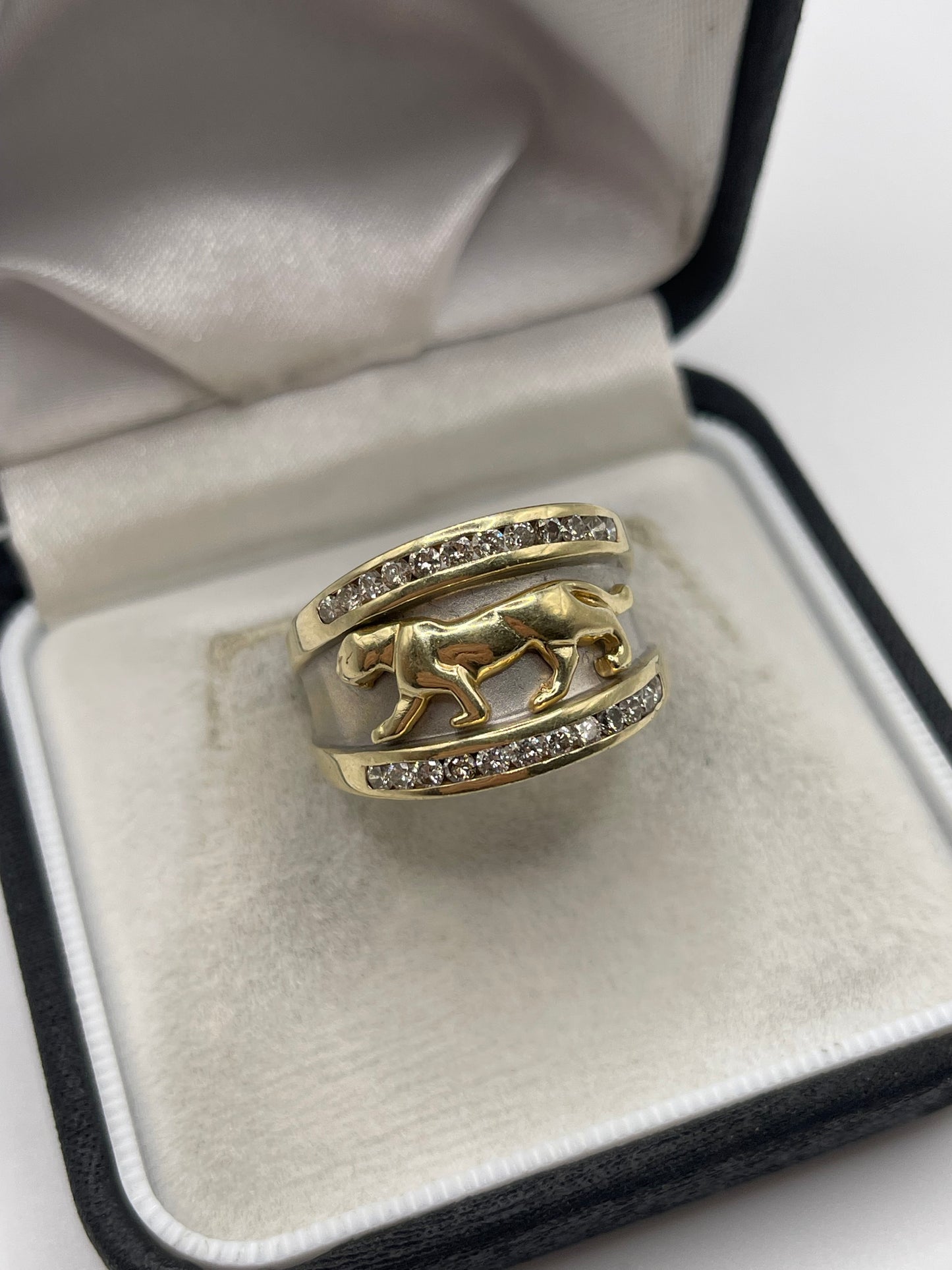 Heavy 14ct two tone gold diamond panther ring