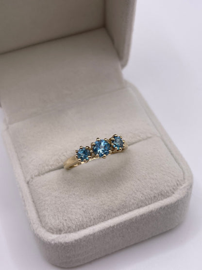 9ct gold blue topaz ring