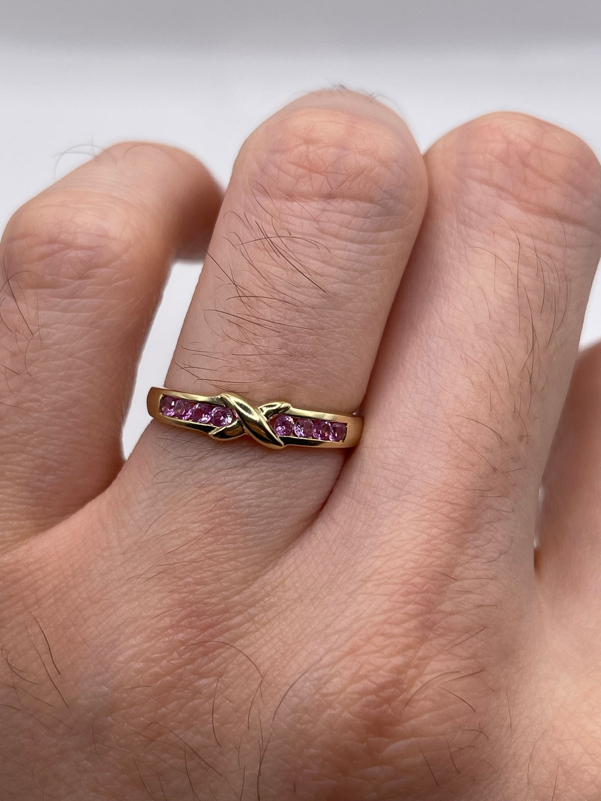 9ct gold pink sapphire ring