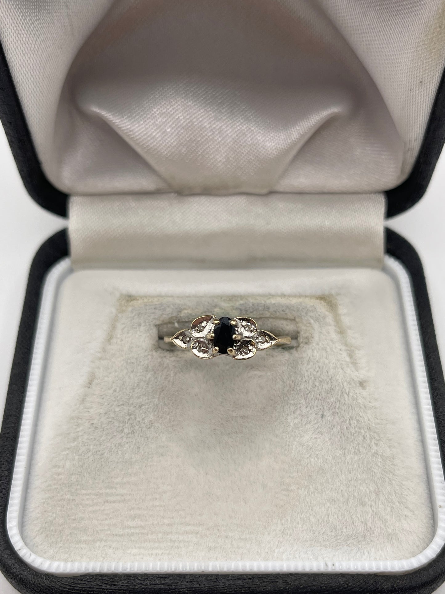 9ct gold sapphire and diamond ring