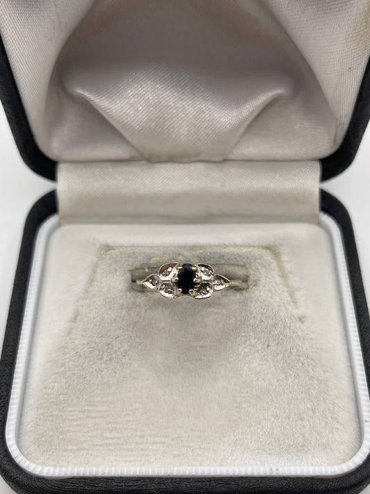 9ct gold sapphire and diamond ring