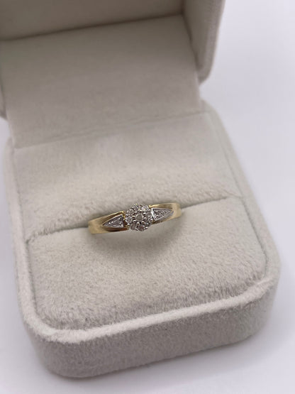 9ct gold diamond cluster ring