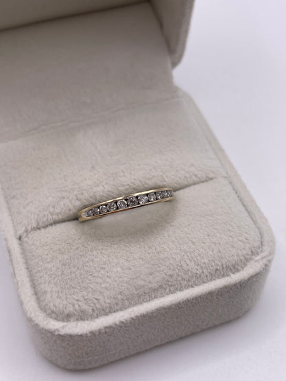 9ct gold diamond ring