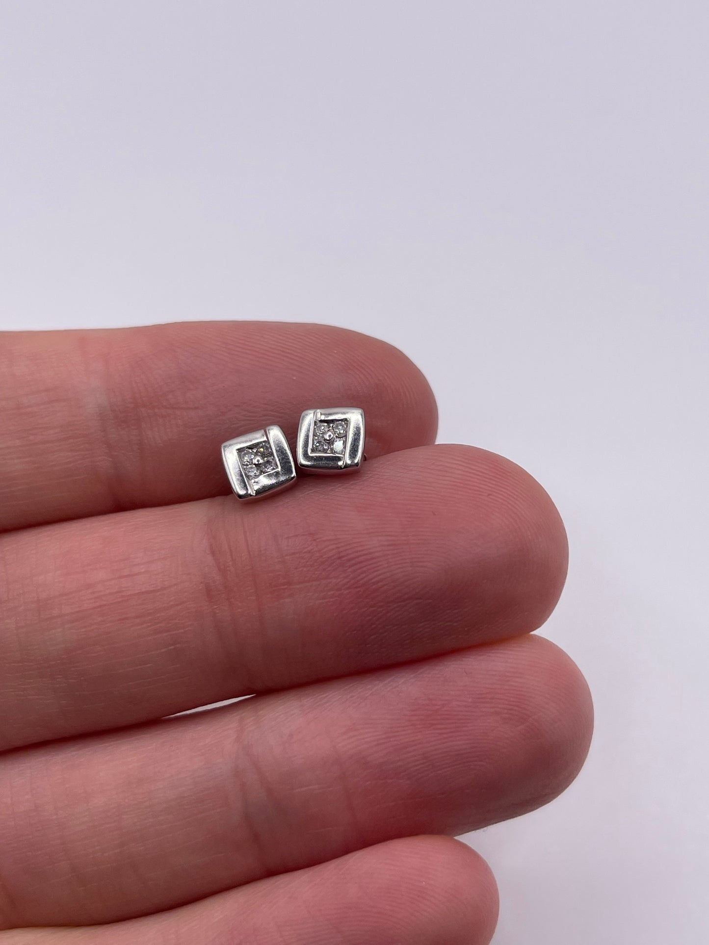 9ct white gold diamond earrings