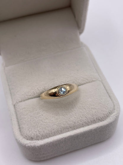 9ct gold topaz gypsy ring