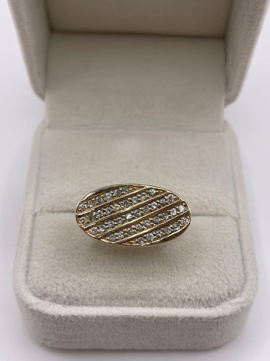 9ct gold alexandrite and diamond ring
