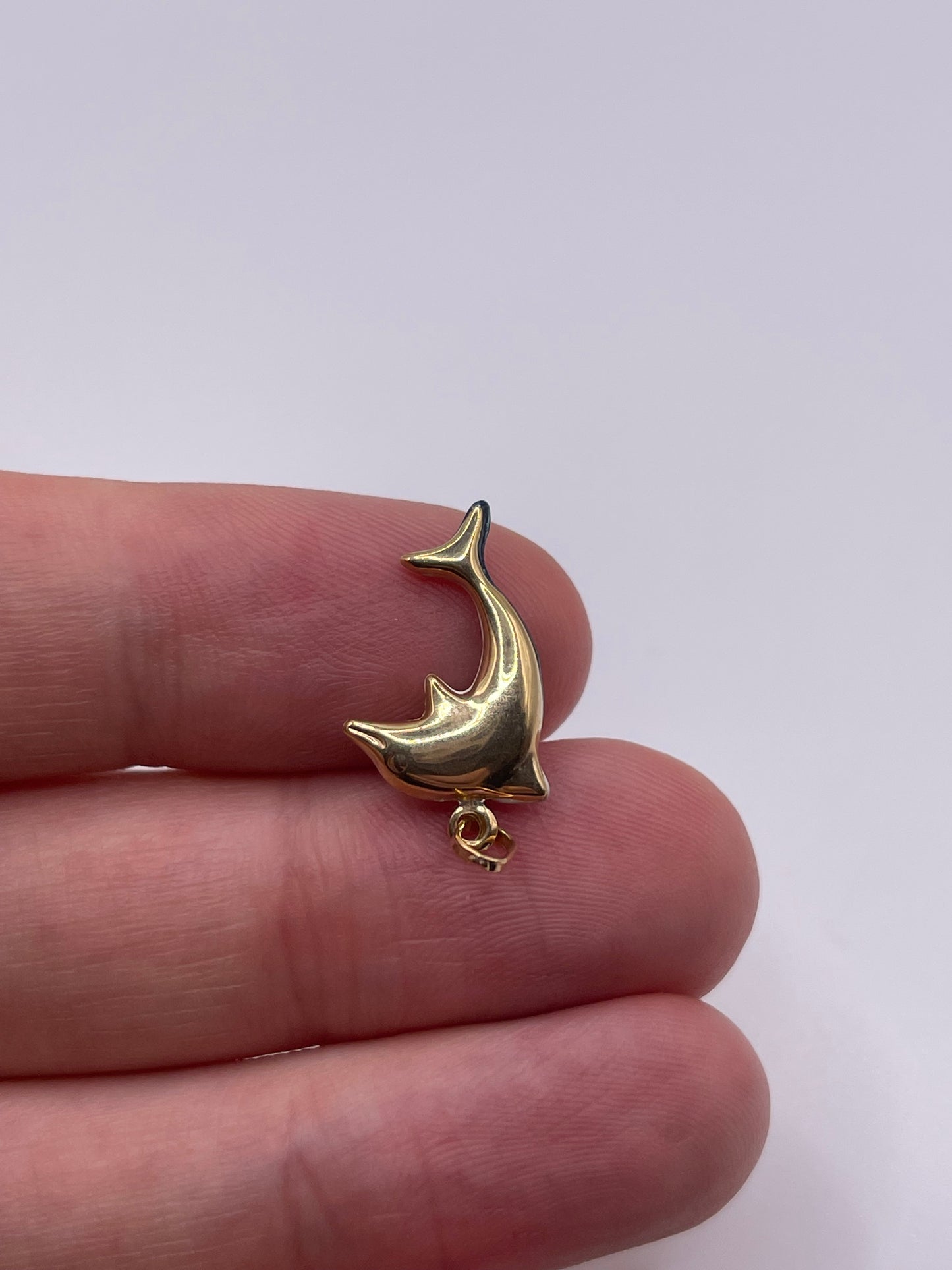 9ct gold empanelled dolphin charm